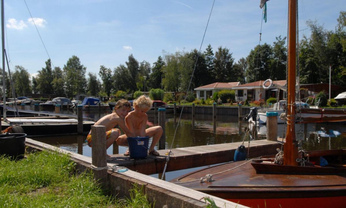 Hotel Chalet Kajuit 418 Op 5 Sterren Camping Bergumermeer Suameer Exterior foto