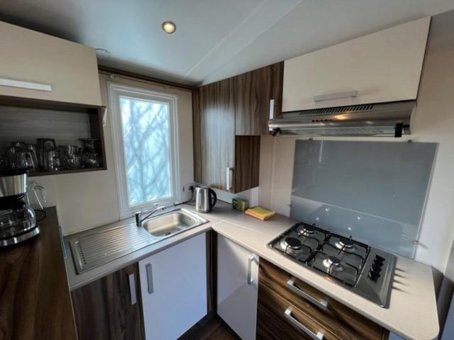 Hotel Chalet Kajuit 418 Op 5 Sterren Camping Bergumermeer Suameer Exterior foto