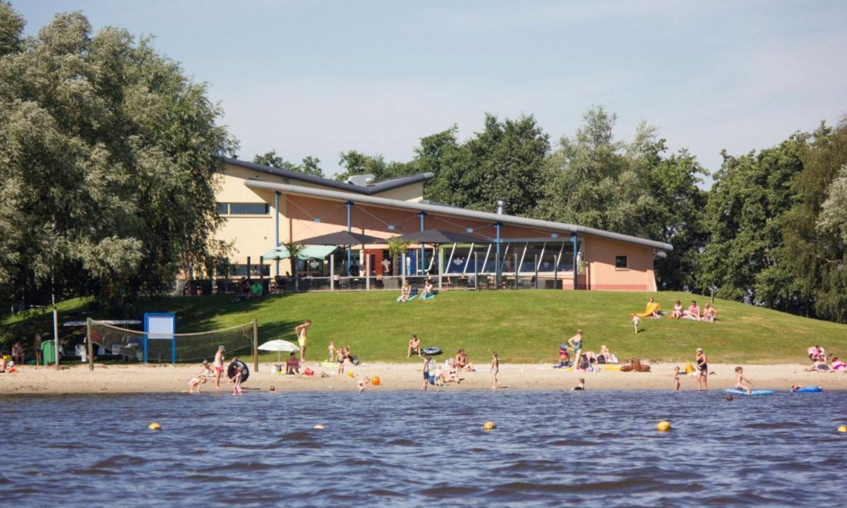 Hotel Chalet Kajuit 418 Op 5 Sterren Camping Bergumermeer Suameer Exterior foto
